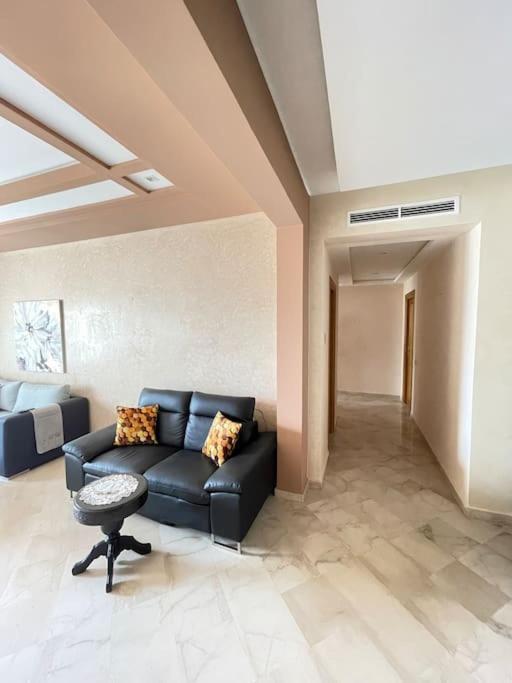 Big Luxury Apartment Near Airport Nouaceur Екстер'єр фото