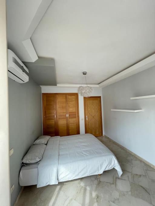 Big Luxury Apartment Near Airport Nouaceur Екстер'єр фото