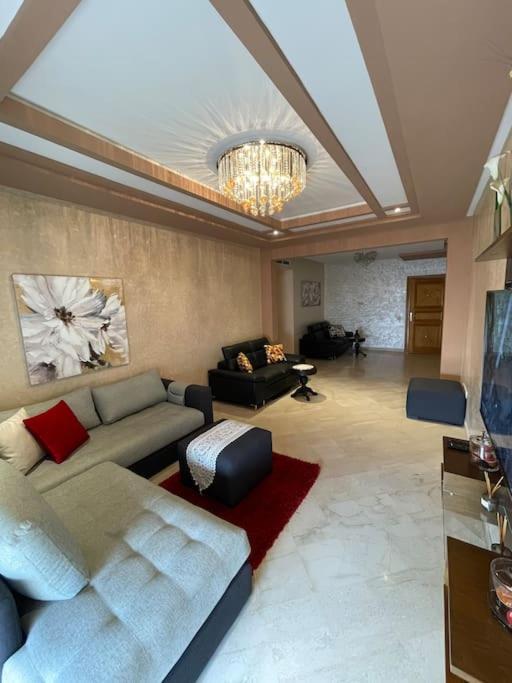 Big Luxury Apartment Near Airport Nouaceur Екстер'єр фото