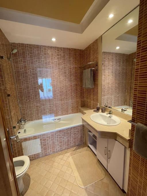 Big Luxury Apartment Near Airport Nouaceur Екстер'єр фото