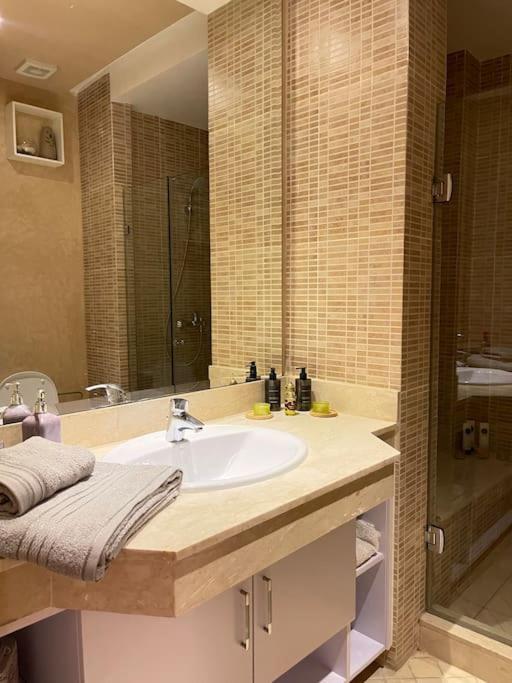 Big Luxury Apartment Near Airport Nouaceur Екстер'єр фото