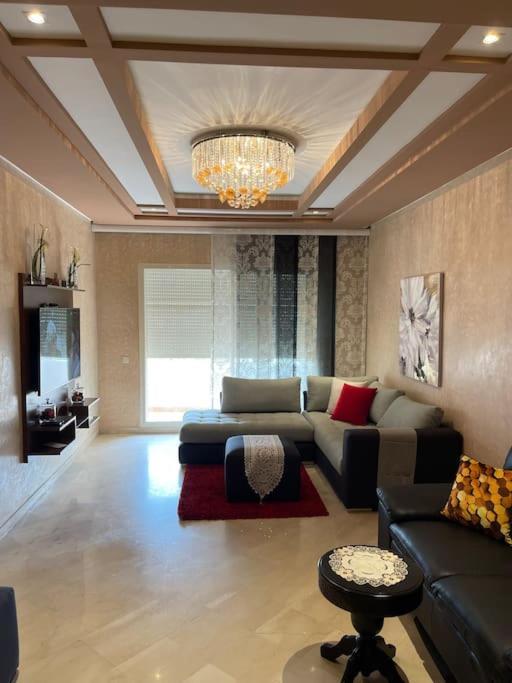 Big Luxury Apartment Near Airport Nouaceur Екстер'єр фото